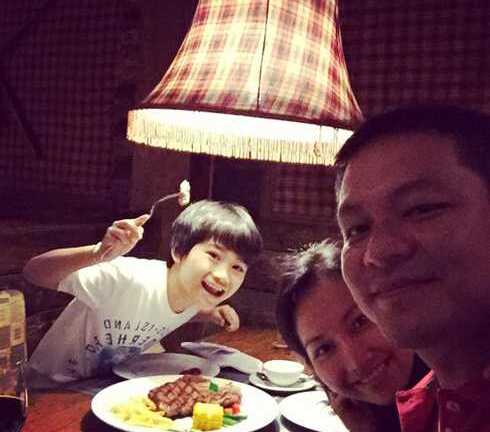 Kim Hiền hạnh phúc khi có thai