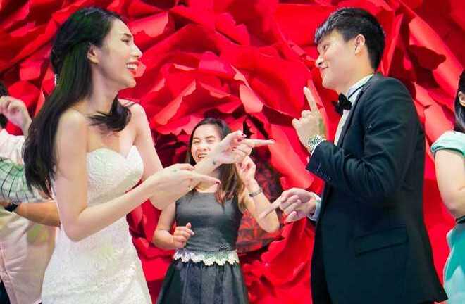 Chấm điểm diễn xuất của ông xã Thủy Tiên, Nhật Kim Anh