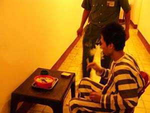 Phút cuối run rẩy khóc của tên tử tù khét tiếng