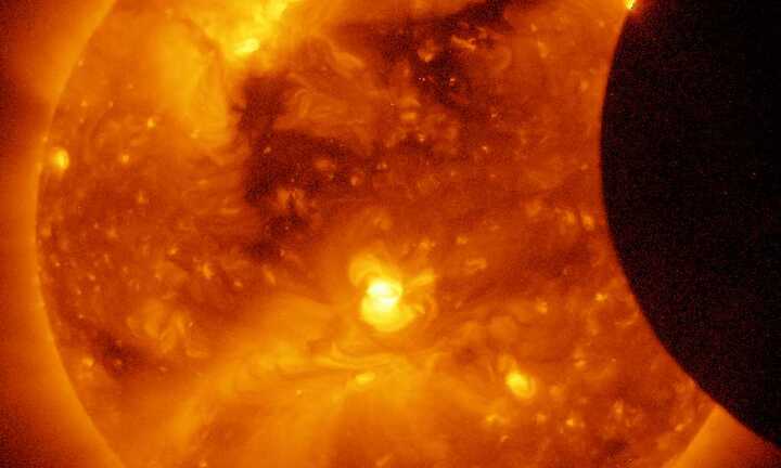 8 sứ mệnh không gian năm 2015