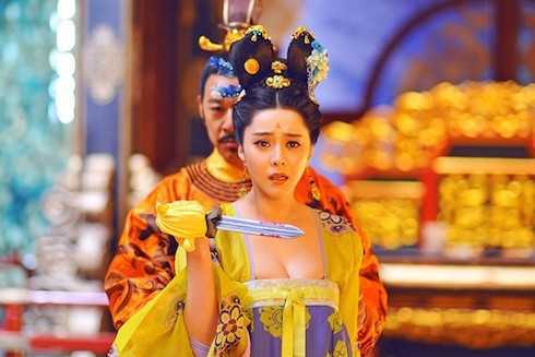 Cảnh nóng trong Võ Tắc Thiên bị cắt, khán giả phản ứng dữ dội