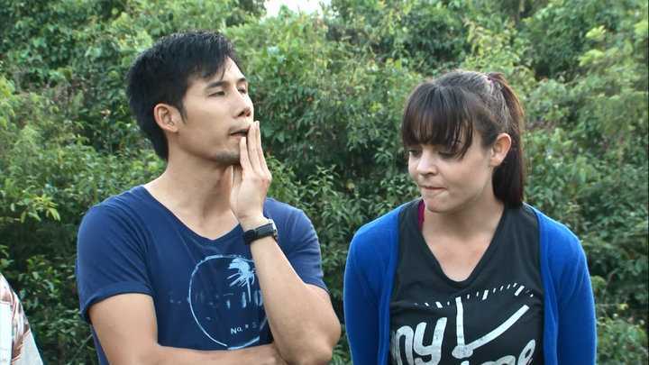 Rapper Karik nổi nóng với diễn viên Thanh Thức