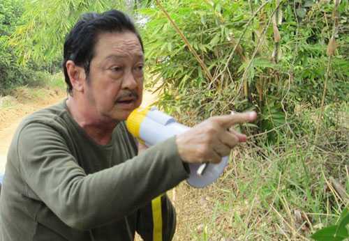 Chánh Tín giải thích nguyên nhân xô xát với thành viên đoàn phim