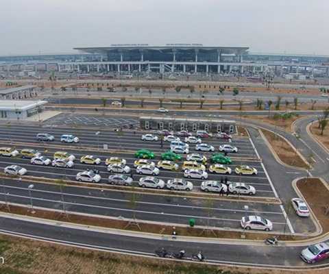 Siết chặt hoạt động taxi, sân bay Nội Bài được ưu tiên