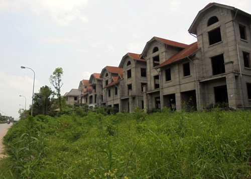 Bất động sản phục hồi: Cuộc giải cứu bất thành ở phía Tây Hà Nội