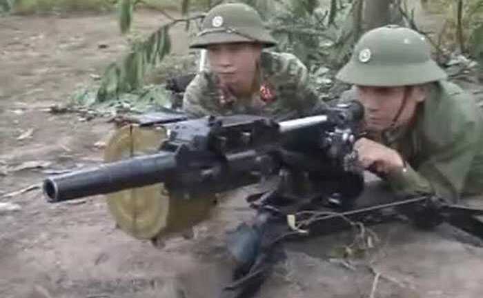 Cận cảnh súng phóng lựu do Việt Nam sản xuất