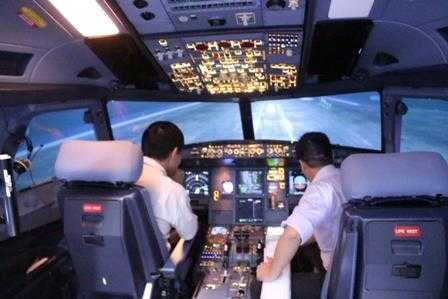 Người Vietnam Airlines sang Vietjet nhận lương gấp 3 lần