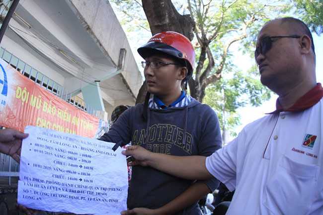 Hoàn tiền cho khán giả không được xem Công Phượng