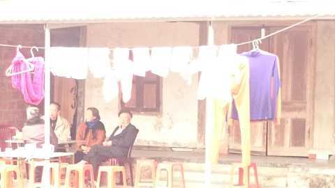 Mẹ và con trai hai tháng tuổi chết ngạt dưới giếng