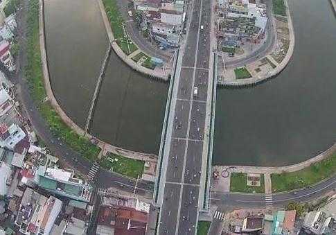 Video: Vẻ đẹp cầu Bông, cầu Kiệu Sài Gòn nhìn từ trên cao