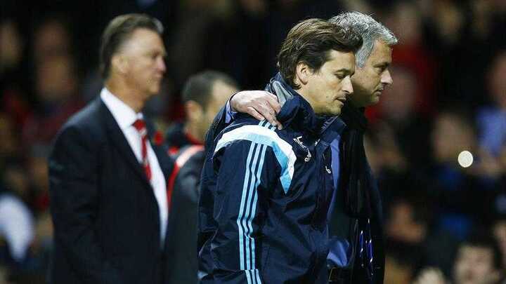 Mourinho ghét yên ổn, tạo kẻ thù chung cho Chelsea