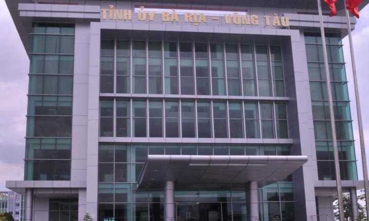 Phó giám đốc sở bỏ việc không lý do: 'Anh về vườn rồi'
