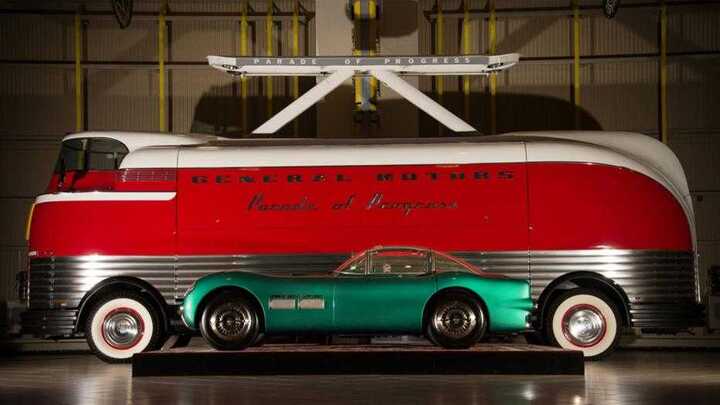 Chợ đấu giá xe cổ đạt doanh thu kỷ lục 292 triệu USD