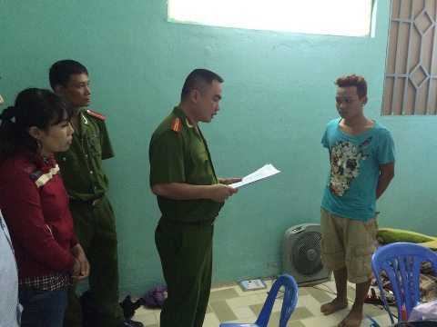 Nam thanh niên chuyên tung phim, ảnh đồi trụy lên mạng