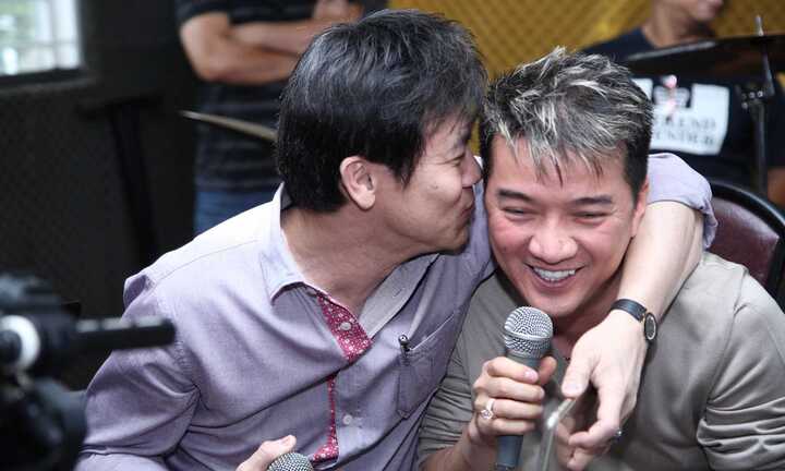 Nam danh ca Thái Châu thân mật bên Mr Đàm