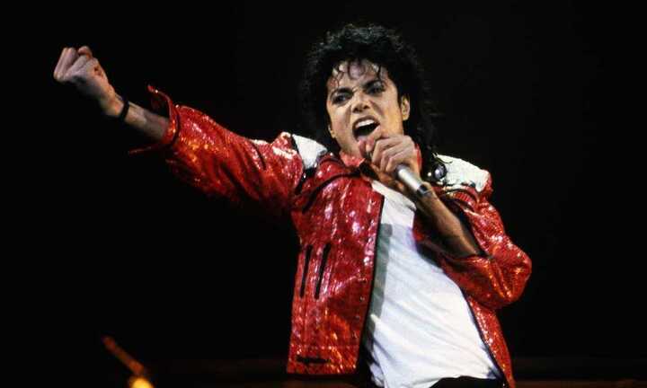 Những người nổi tiếng giàu có nhưng vẫn ngập nợ nần