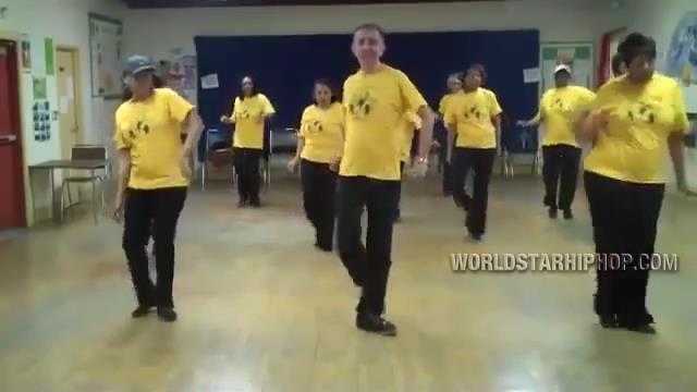 Cụ ông 70 tuổi nhảy cực chất