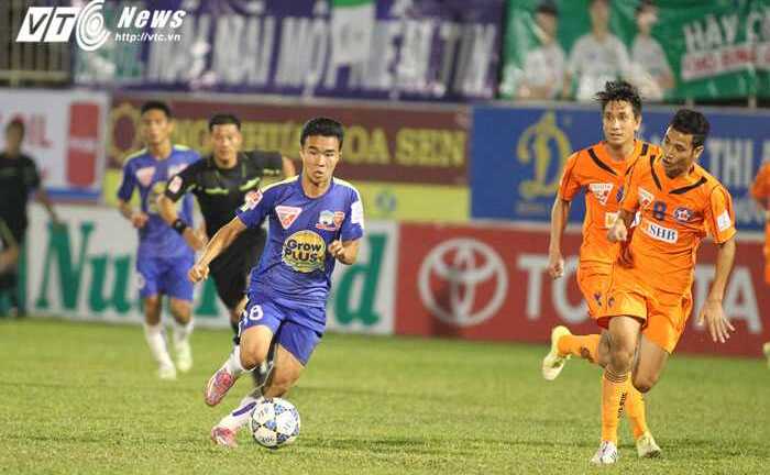 Trực tiếp HAGL vs SHB Đà Nẵng 17h ngày 25/1