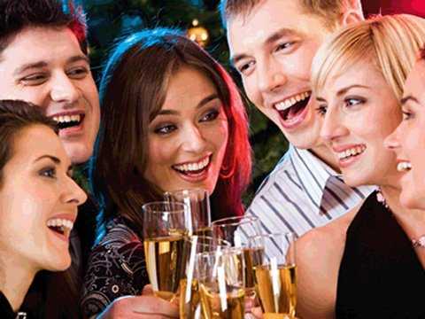 Ăn uống tất niên, cơ hội cho bệnh dạ dày, gan hành hạ