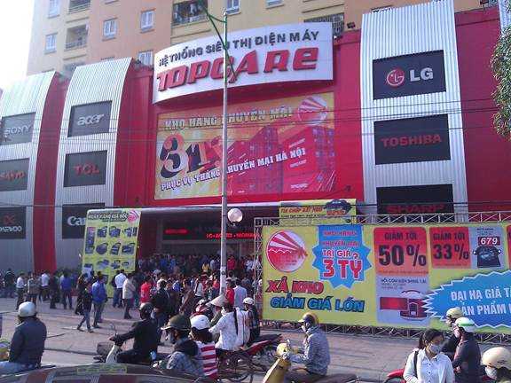 Xung quanh việc siêu thị điện máy Topcare đóng cửa