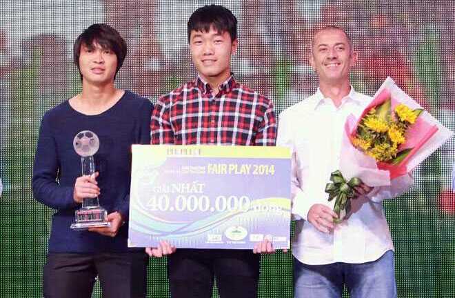 Công Phượng vắng mặt trong ngày U19 Việt Nam được vinh danh