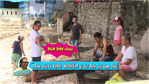 Bố ơi, mình đi đâu thế: Phan Anh, Minh Khang vất vả nấu ăn cho 200 người