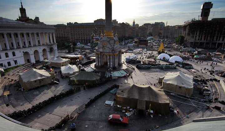 Hơn 500 lính tình nguyện Kiev đòi ông Poroshenko từ chức