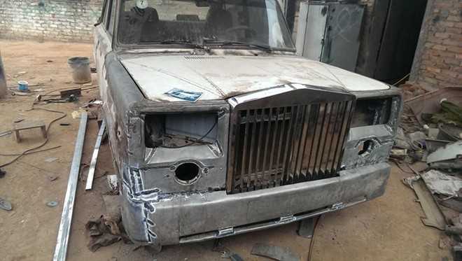 Xuất hiện hình ảnh xe Rolls-Royce tự chế của thợ Bắc Giang