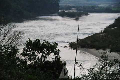 Cuộc truy bắt tướng cướp khát máu ở 'đế chế đá đỏ'