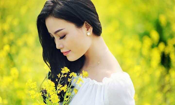 Quán quân Sao Mai 2013 Huyền Trang bỏ gần 1 tỷ đồng làm album đầu tay