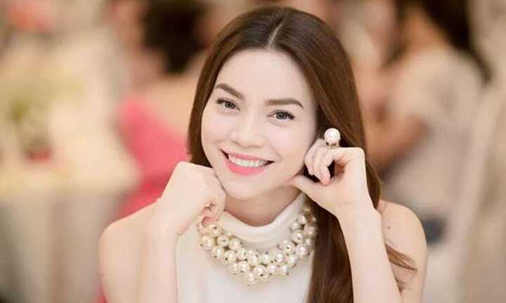 Hà Hồ hoãn tất cả các show diễn để lo cho các nạn nhân bị tai nạn