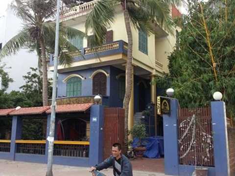 Đại gia thuê người kỵ tuổi dọn nhà đón Tết