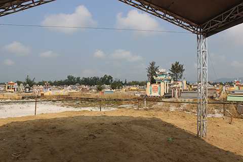 Cận cảnh nơi an táng ông Nguyễn Bá Thanh