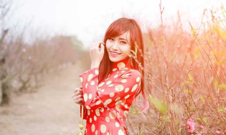 Trai tài gái sắc đi đâu, làm gì trong dịp Tết?