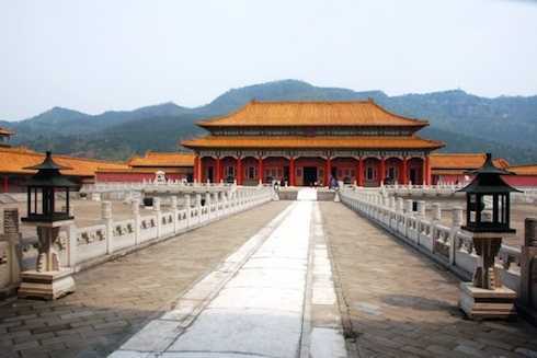 Bỏ cả 'núi tiền' để xây hoàng cung phim cổ trang