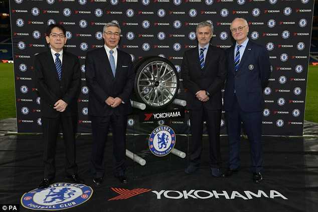 Chelsea ký hợp đồng tài trợ áo đấu 'khủng'