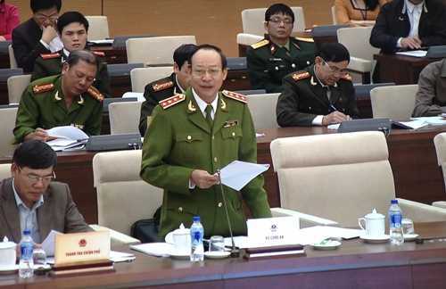 Quy định tiêu chuẩn Điều tra viên: Những ý kiến trái chiều