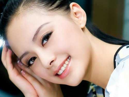Mẹo hay trị môi thâm bằng những nguyên liệu đơn giản