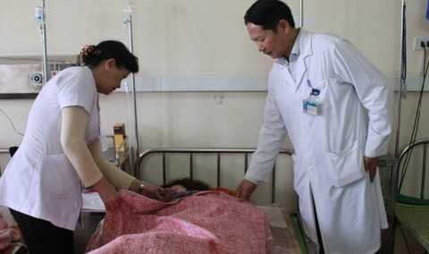 Nữ sinh viên ĐH bị bạn trai cùng trường đâm thủng ruột