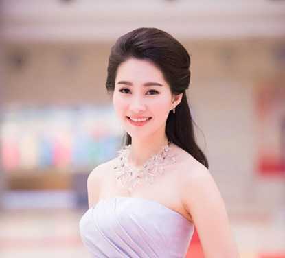 Đặng Thu Thảo, Tăng Thanh Hà từ Lọ Lem hóa công chúa showbiz