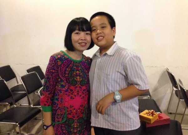 'Thần đồng' Nhật Nam làm thơ tặng mẹ nhân ngày 8/3