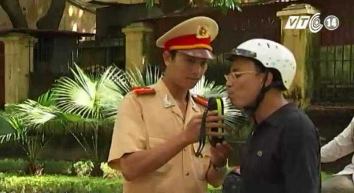 Clip: Chủ tịch Hiệp hội Vận tải Hà Nội thách đố đề xuất tịch thu xe