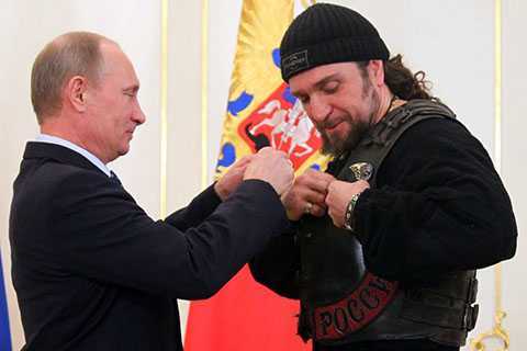 Phi đội 'Sói đêm' thề hi sinh cho Tổng thống Putin trung thành đến nhường nào?