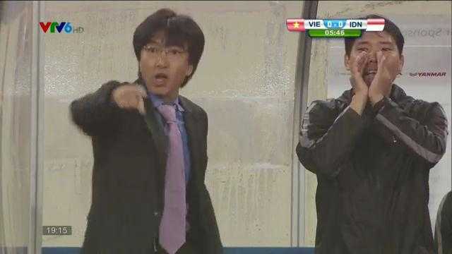 Clip: HLV Miura gắt gỏng cầu thủ Olympic Việt Nam