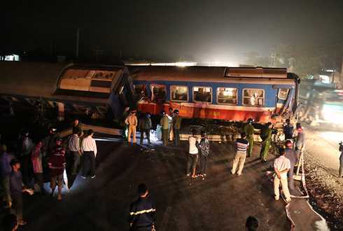 Tàu hỏa đâm đứt lìa ô tô: Chi phí sửa chữa lên đến 23 tỷ đồng