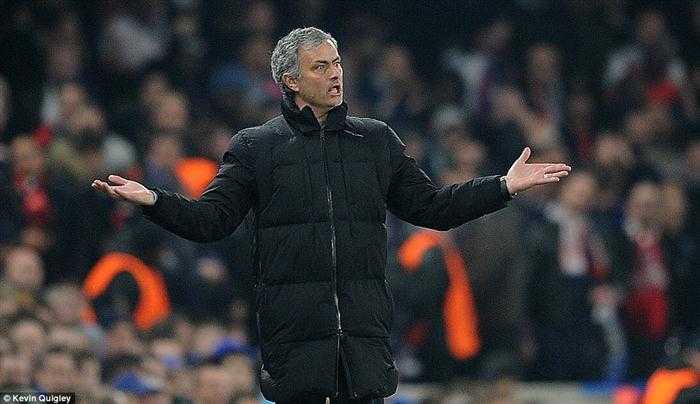Mourinho: ‘Tôi không đá bàn đá cửa đâu'