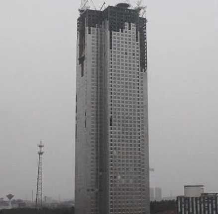 Kinh ngạc Trung Quốc xây dựng tòa nhà 57 tầng chỉ trong 19 ngày