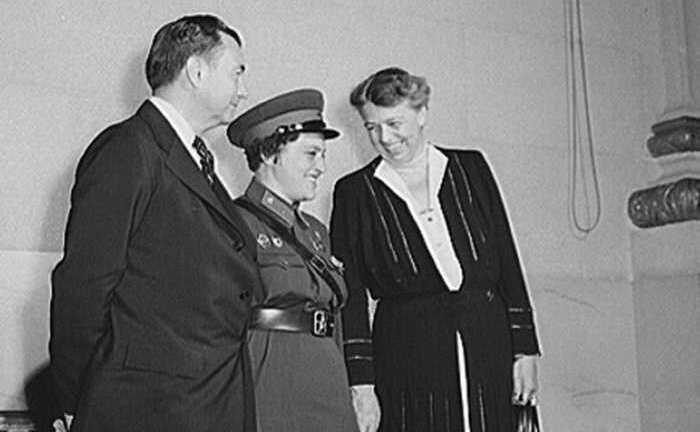 Tổng thống Mỹ ngợi ca nữ anh hùng bắn tỉa Liên Xô