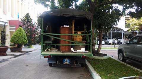 Đánh thuốc mê ông bà ngoại, cướp lô đồ cổ 1 tỷ đồng