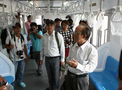 Chuyên gia góp ý hoàn thiện đoàn tàu metro